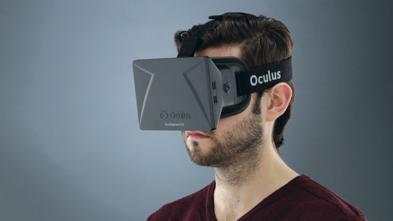 Facebook compra Oculus per 2 miliardi