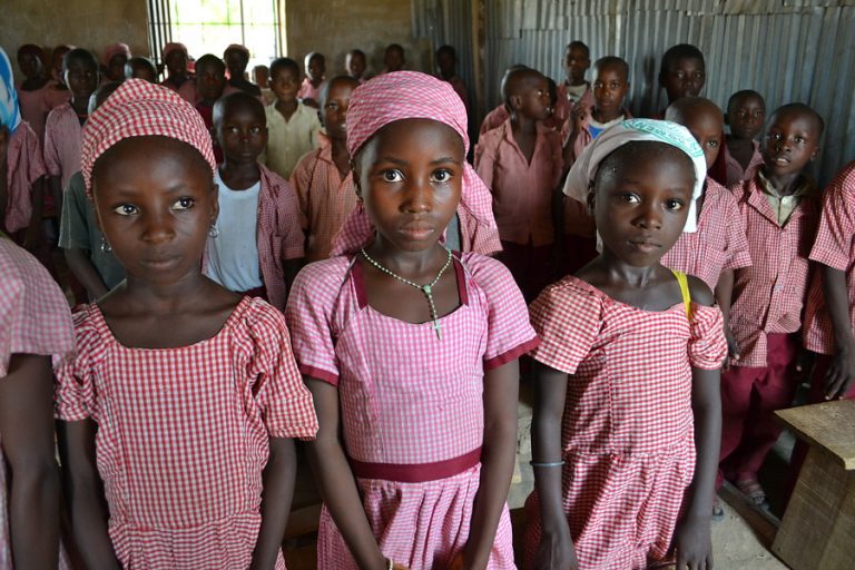 Arcivescovo Kaigama: «Boko Haram vuole colpire la Nigeria al cuore. Prego per studentesse rapite»