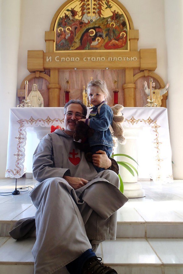 padre Michael Shields