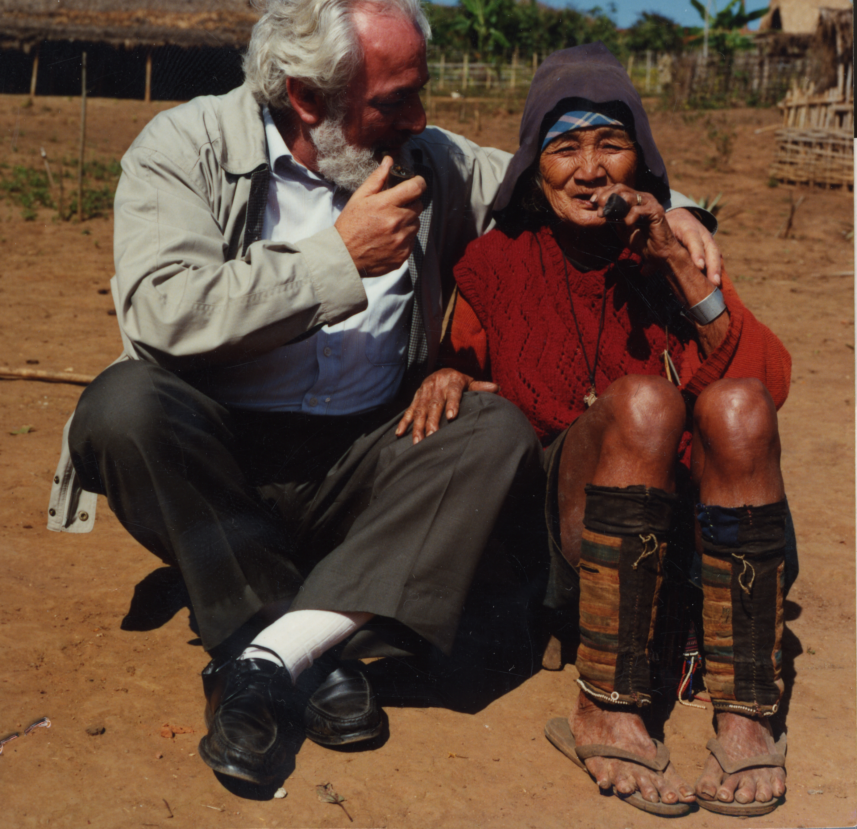 P. Piero Belcredi, 12-1992, Tailandia (triangolo d'oro), stampa colori