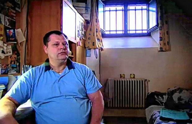 Belgio, eutanasia per l’ergastolano. «Ma avete letto le sue parole? Ha bisogno di vivere con dignità, non di morire»