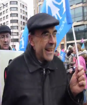 francia-barbarin-lione-charlie-manif1
