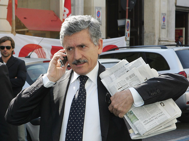 D’Alema spacciatore di vino e altro ciarpame di cui faremmo volentieri a meno
