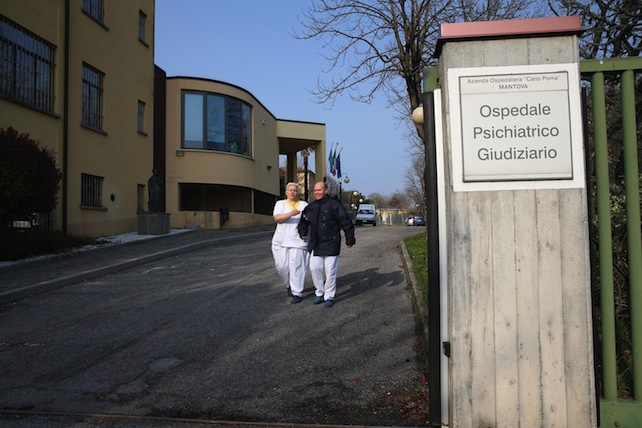 Chiudono gli ospedali psichiatrici giudiziari. «Scelta necessaria. Impariamo l’arte dell’accompagnamento»