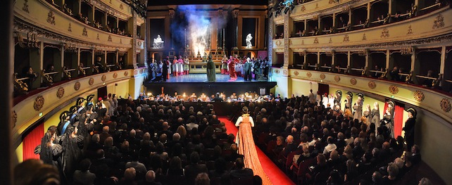 Non tutti i teatri lirici sono pozzi senza fondo