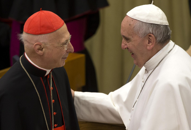 bagnasco-papa-francesco-ansa