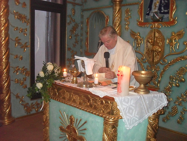 padre-aldo-trento-messa-clinica-divina-providencia