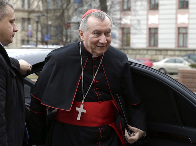 Matrimonio gay in Irlanda. Cardinale Parolin: «Sconfitta dell’umanità, non solo dei principi cristiani»