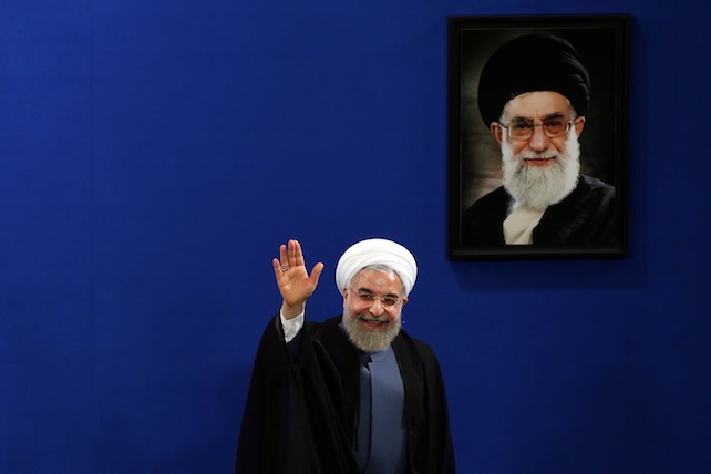 Iran. Al grido di «morte all’America», il Parlamento ostacola i colloqui sul nucleare