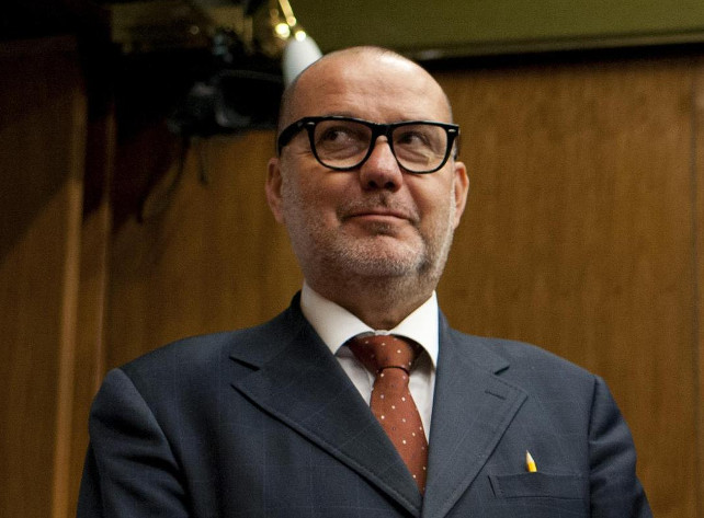 Famiglia. La feccia integralista dia retta a Melloni: invece di scendere in piazza dialoghi con Scalfarotto