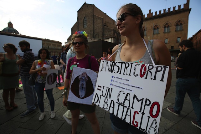 Il caso Francia dimostra che la contraccezione non fa diminuire gli aborti, anzi