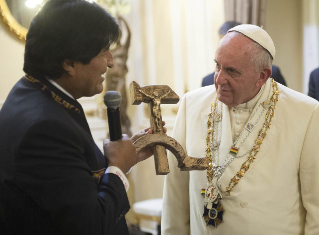 Sia diffuso in tutte le case il Cristo crocifisso all’utopia comunista di Evo Morales