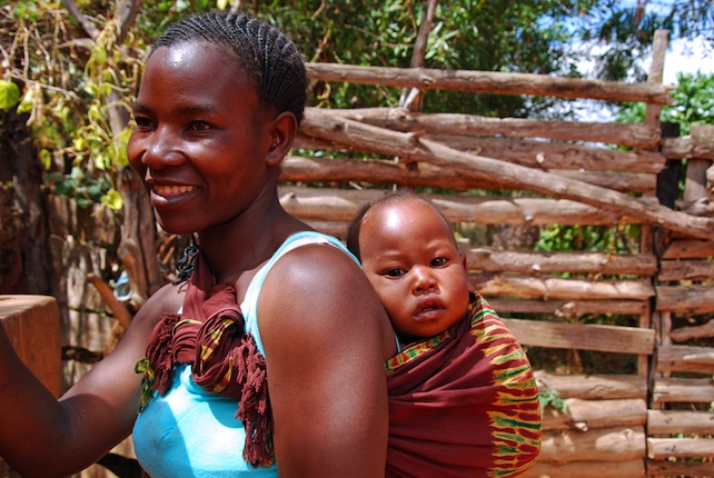Ong «scioccata»: in Uganda i preservativi ci sono già, ma le famiglie non li usano perché vogliono fare figli
