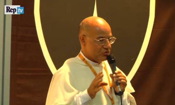 «Chi è l’oscurantista?». Intervista a padre Giorgio Maria Carbone
