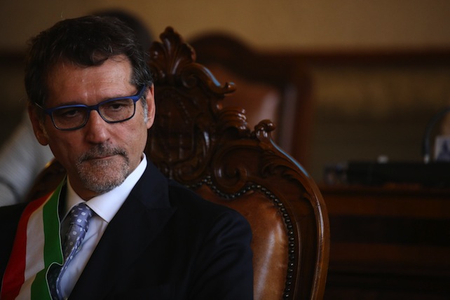 Bologna. Un altro sindaco pronto a trascurare la sua città per entrare nella Storia