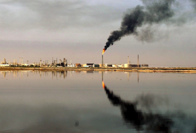 Petrolio, nucleare, rinnovabili e quelle batterie che durano troppo poco. Il futuro dell’energia secondo Scaroni