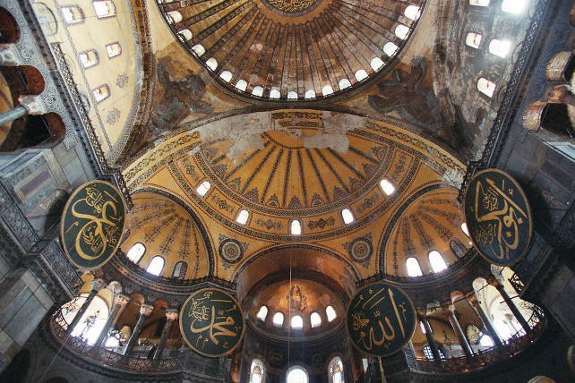Santa Sofia potrebbe tornare moschea tra 15 giorni