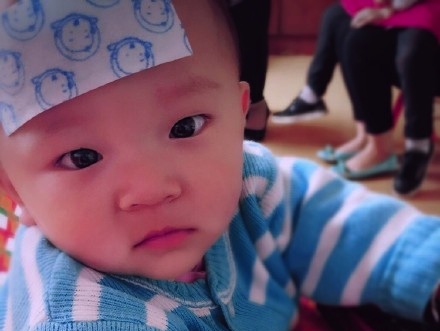 Cina. Suo figlio è Down, ma lei non lo abbandona: apre un’impresa per lui