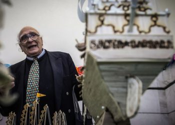 Marco Pannella durante la visita alla mostra di oggetti realizzati dai detenuti del carcere di Regina Coeli. Roma 06 aprile 2015. ANSA/ANGELO CARCONI