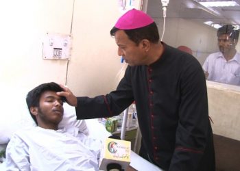 Pakistan, 2016
Archbishop Sebastian Shaw during his visit to Sheikh Zaid Hospital and Jinnah Hospital. He and his team visited both Christian and Muslim victims of the bomb blast in Pakistan over Easter . More than 300 people were injured and 72 people were killed by during the attack on Easter Sunday in Lahore. Here Archbishop Shaw is blessing one of the victims.