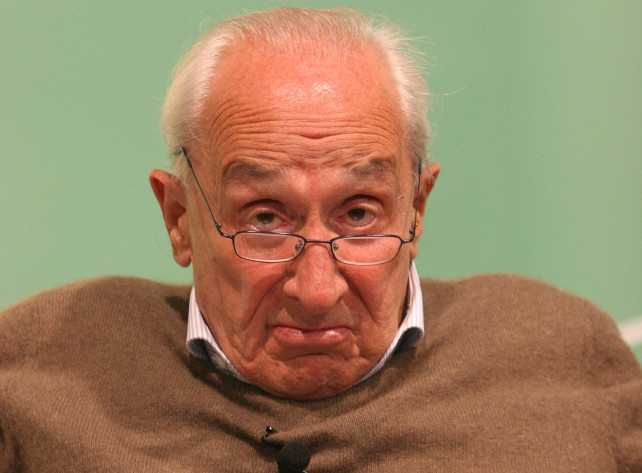 Perché tutti hanno voluto ricordare Giovanni Sartori “dimenticandone” un pezzo