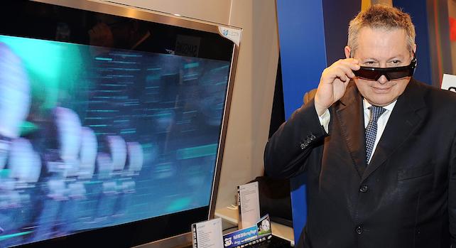 Liguori: «In Italia stiamo tornando indietro in tutti i campi, sopratutto in politica»