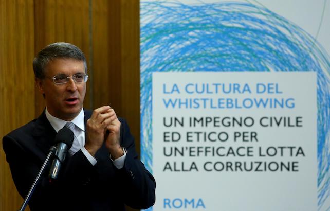 C’è un Codice appalti che blocca gli appalti (quando non genera corruzione)