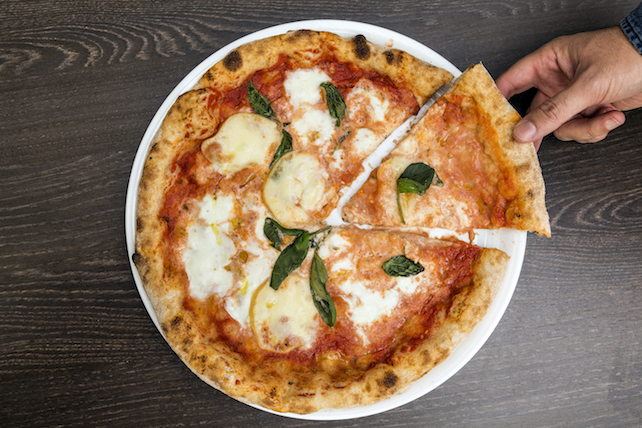 Anche la pizza è un simbolo culturale dell’Italia e della romanità