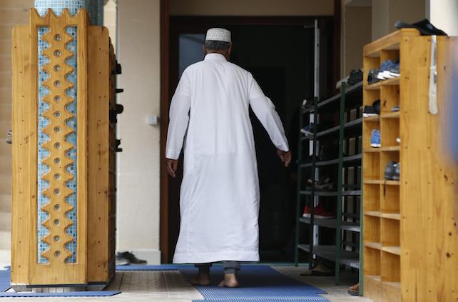 Francia, riapre la moschea chiusa un mese fa per «apologia di terrorismo»