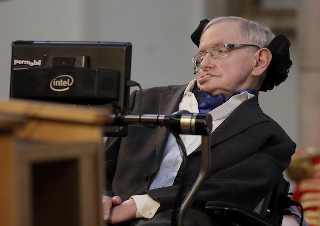 La svista filosofica di Hawking. Eppure anche gli atei possono ammettere Dio