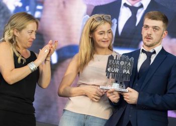 Tom Evans (R) and Kate James (C), the parents of Alfie Evans, with Fdi leader Giorgia Meloni (L), attend the Atreju political meeting, the Youth Festival of the Fdi-Fratelli D'Italia party (Brothers of Italy), in Rome, 22 September 2018.   ANSA/CLAUDIO PERI