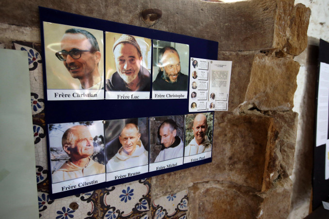 Foto dei monaci martirizzati nel 1996 nel monastero di Tibhirine, Tunisia