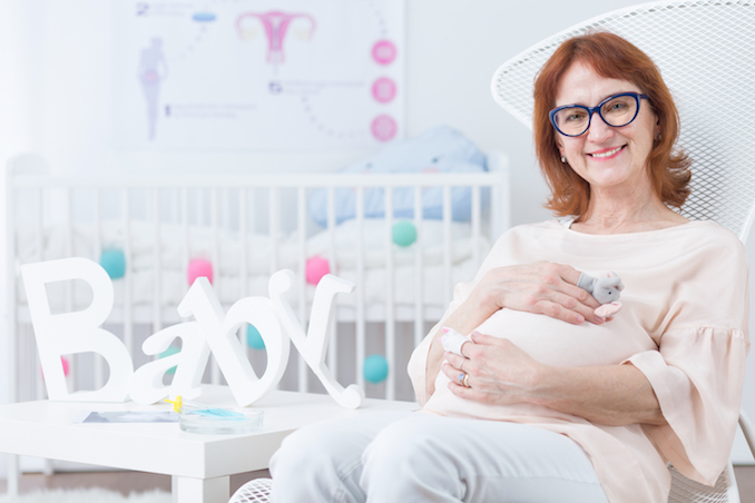 Il sogno transumanista: trasformare la donna in una gallina (vecchia)