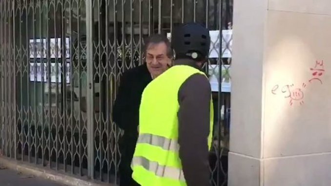 «Attaccano ebrei e cristiani per distruggere l’identità stessa della Francia»