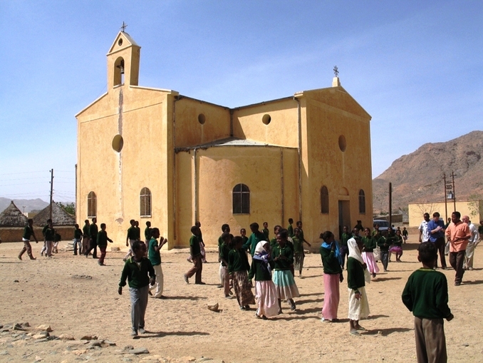 Eritrea, a rischio la presenza cattolica. Il regime intensifica le persecuzioni