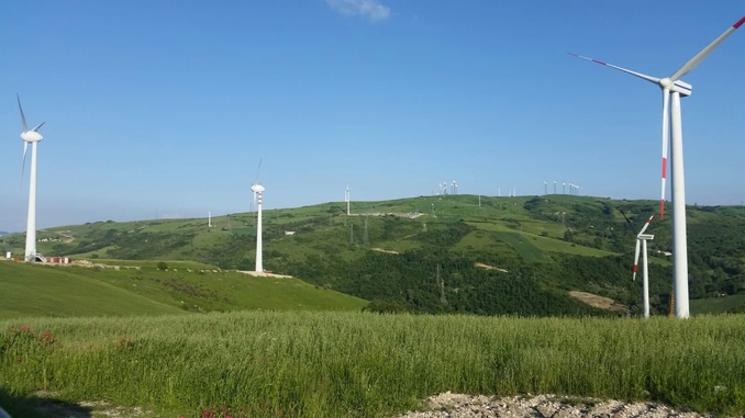 L’energia rinnovabile serve  a poco se non si risolve il problema delle batterie