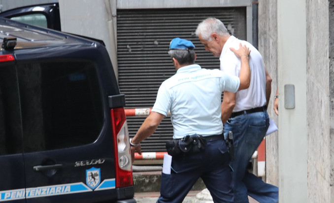 Formigoni. L’unica parola che ci viene in mente è persecuzione