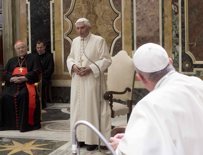 Benedetto XVI: «Nelle reazioni al mio testo Dio non appare affatto»