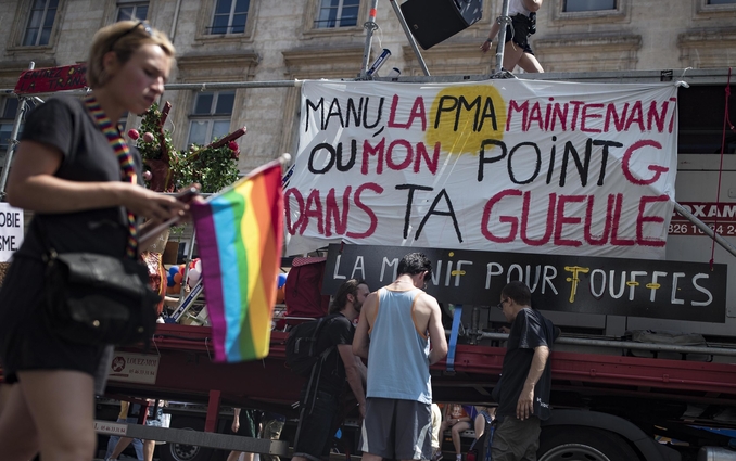 Francia. Primo via libera del Parlamento alla “fecondazione per tutte”