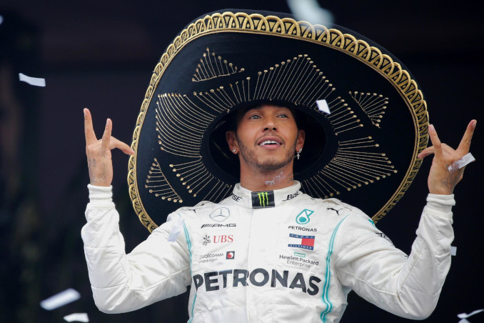 L’impegno per l’ambiente di Lewis Hamilton (tra un volo in jet privato e l’altro)