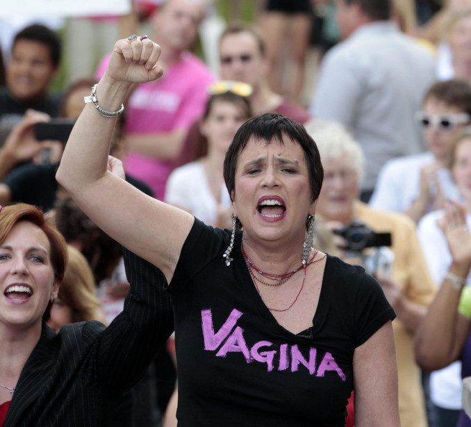 Viva “I monologhi della vagina”. Abbasso la vagina