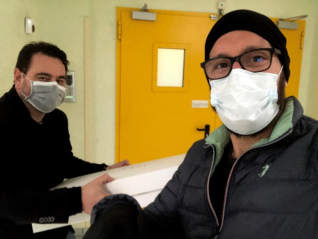 Chi porta da mangiare a medici e infermieri stremati? «Noi»