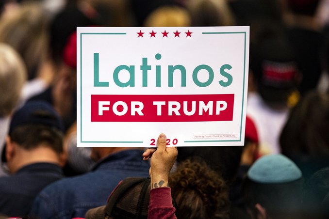 Gli ispanici votano Trump in Florida, Biden cerca di correre ai ripari