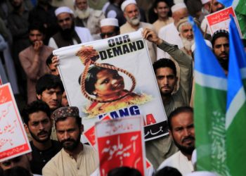 Proteste in Pakistan per l'assoluzione di Asia Bibi