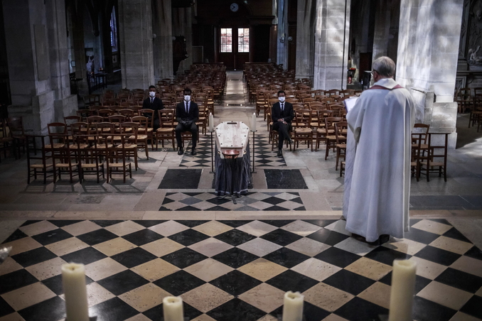 francia chiesa covid
