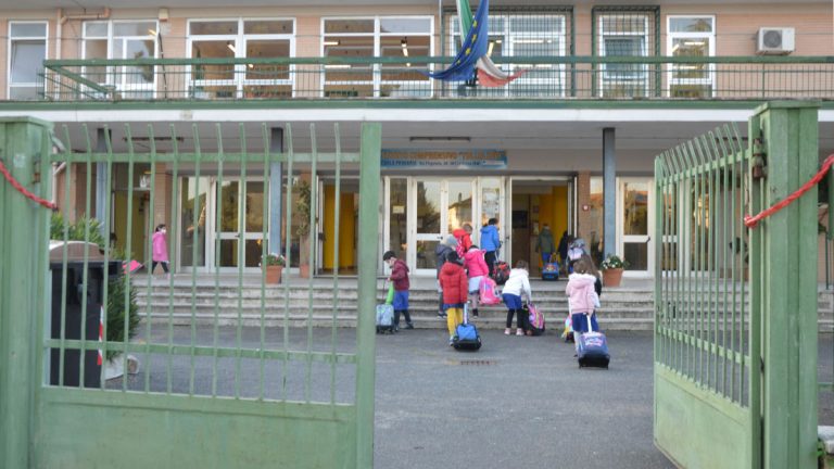 Potevano essere due anni di vera autonomia anziché di “non scuola”
