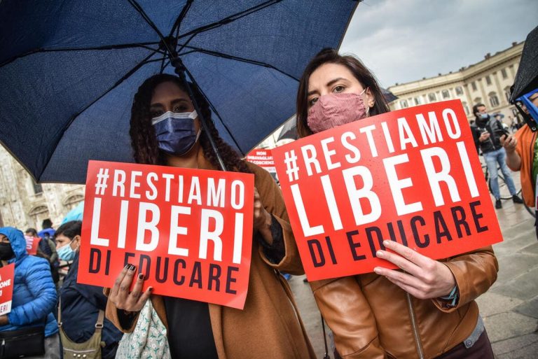 Una parola sulla piazza che vuole “libertà”