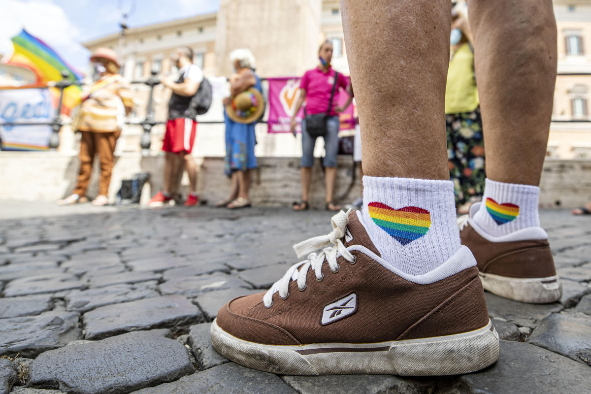 Manifestazione a favore del ddl Zan davanti a Montecitorio