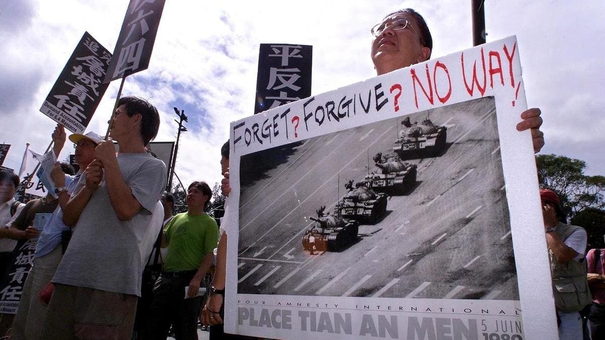 Manifestazione a Hong Kong per ricordare la strage di Piazza Tienanmen del 4 giugno 1989