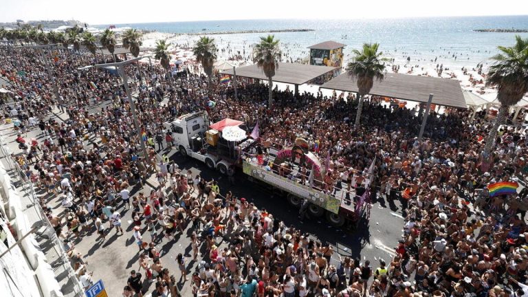 Israele, i giudici aprono ai gay l’utero in affitto